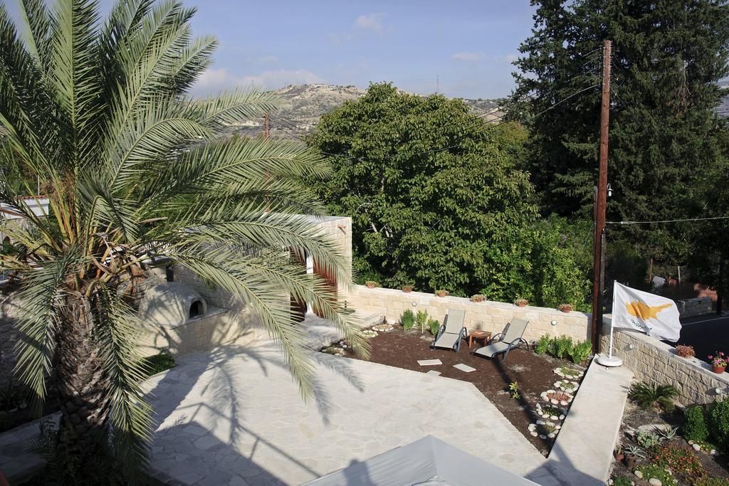 Palm Tree Oriental House And Homestay Polis Exterior photo